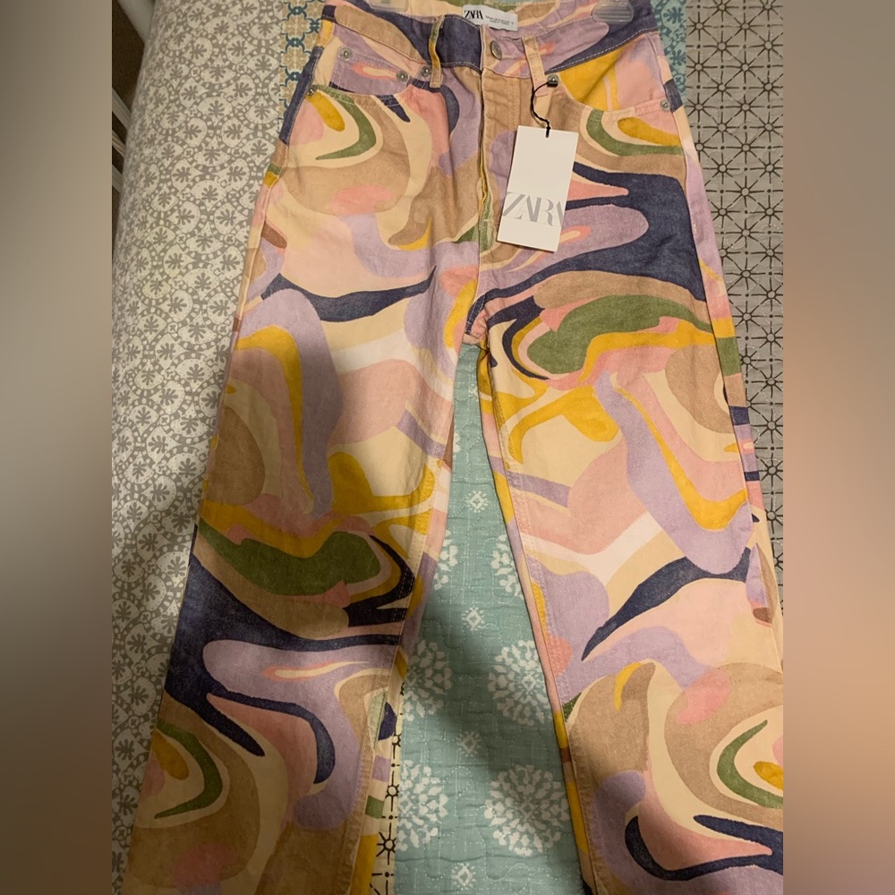 New with tags Zara jeans size 2 fits like a 0 or 2